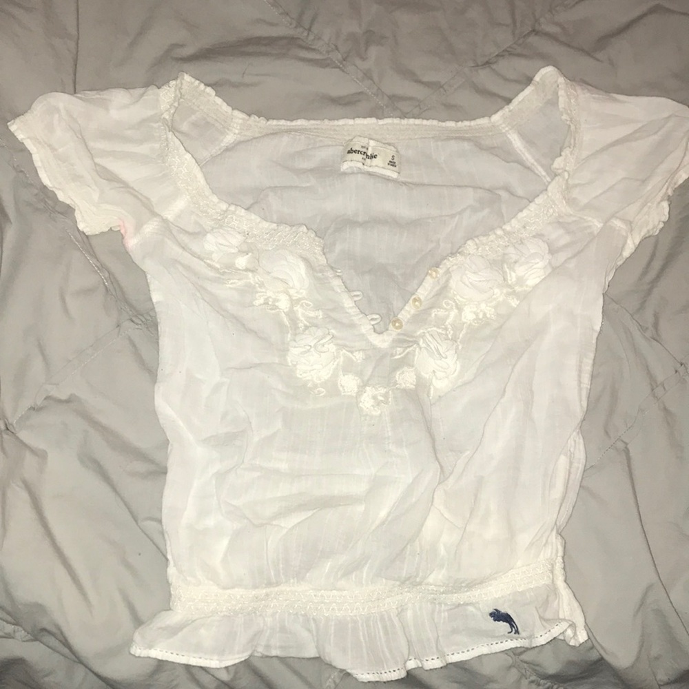 White scrunched Abercrombie top